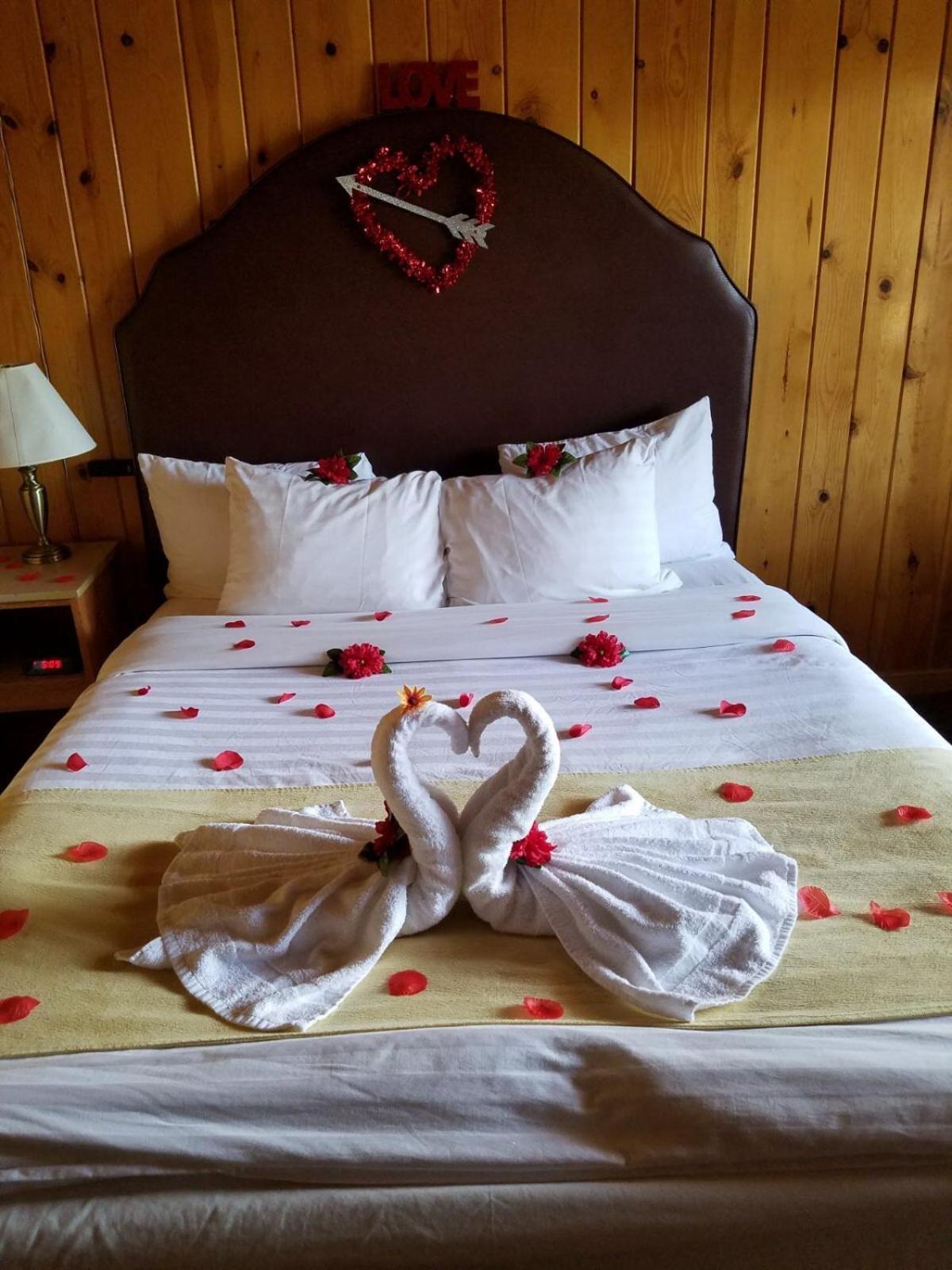Prospector Motor Lodge Blanding Bagian luar foto